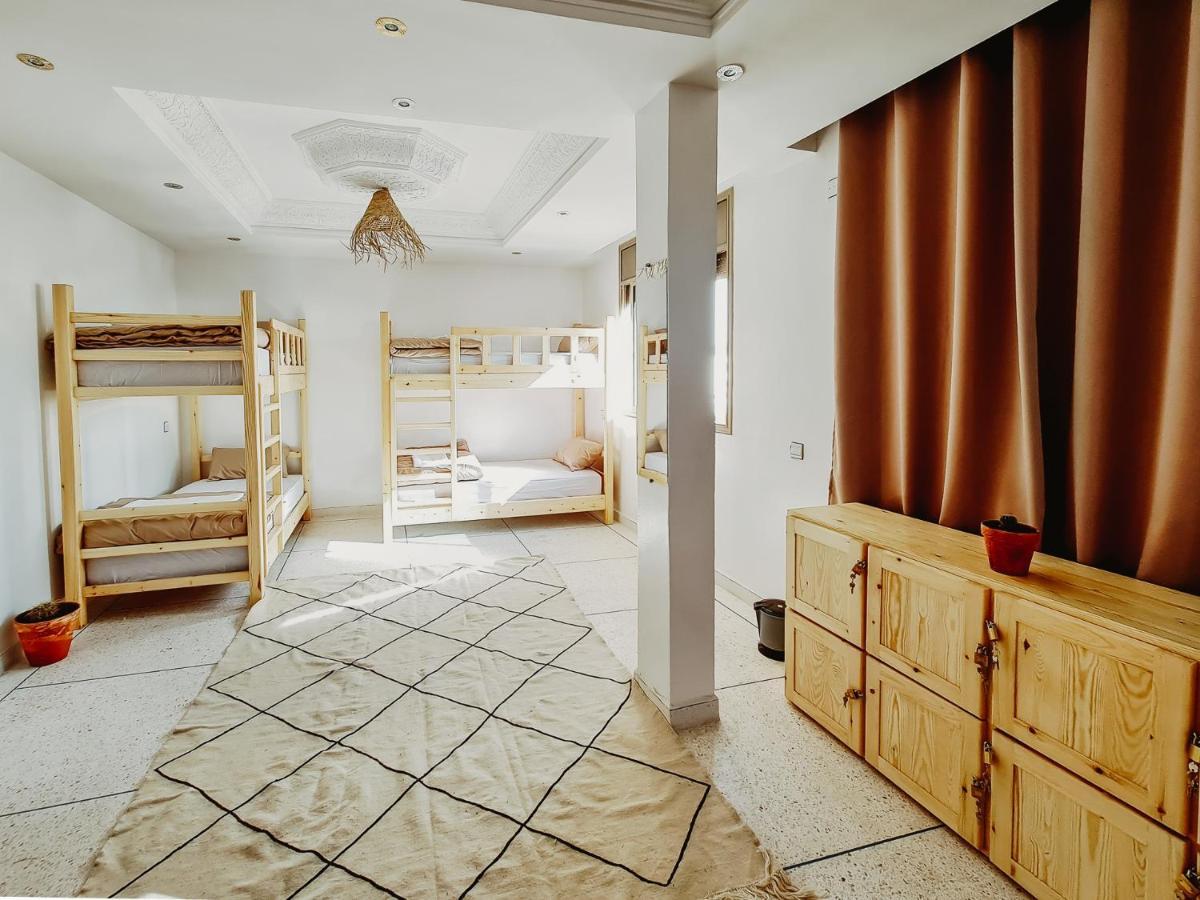 Cactus Surf House Pansiyon Tamraght Dış mekan fotoğraf